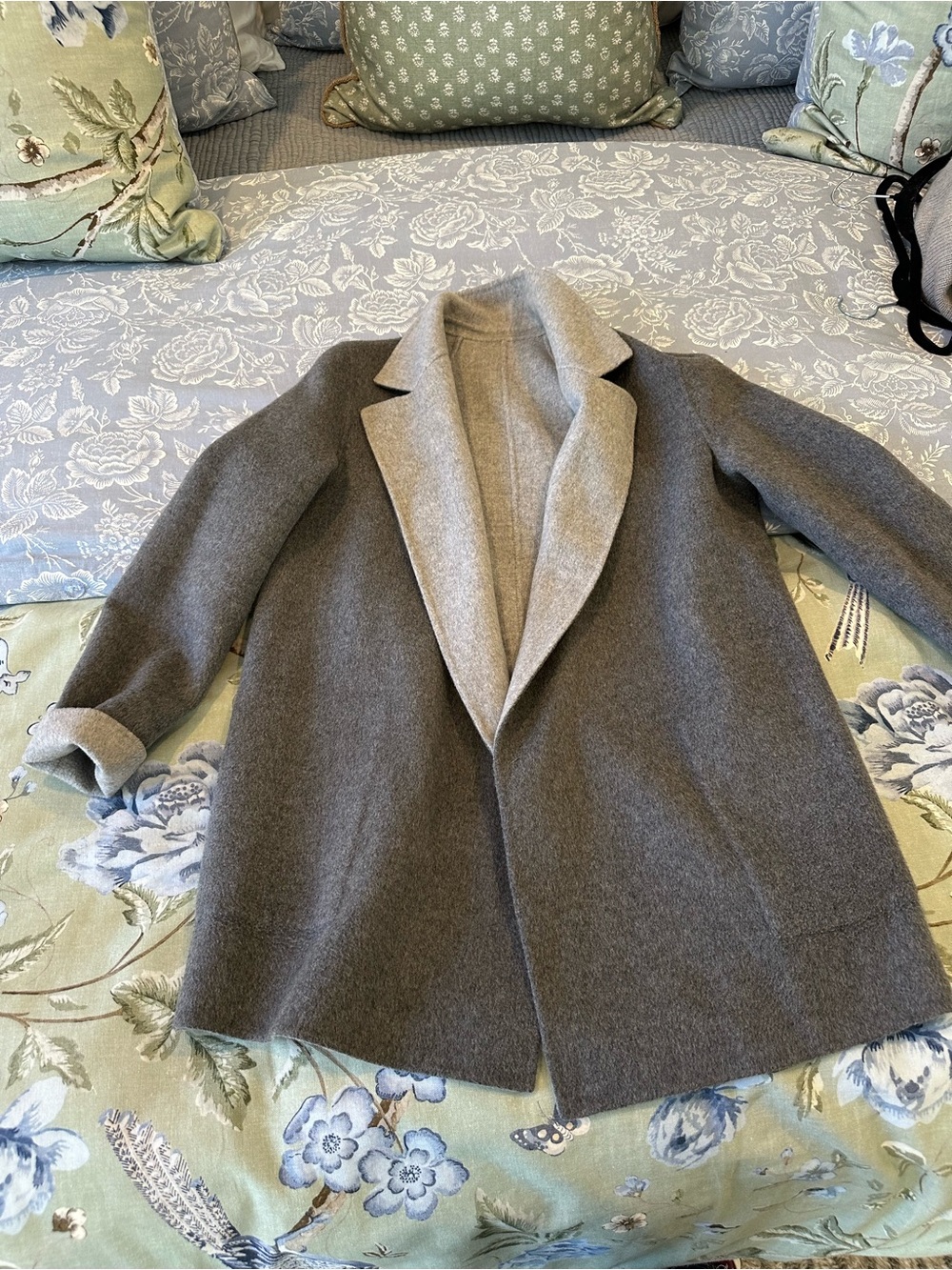 Theory Women’s Reversible Wool-Blend Gray Coat Medium